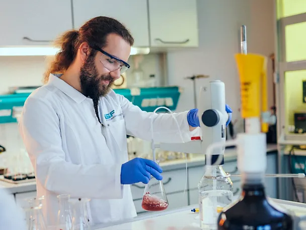 Arbeit im Labor der ISF GmbH